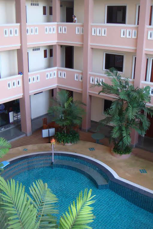 מלון Phuket Sb Park Mansion מראה חיצוני תמונה